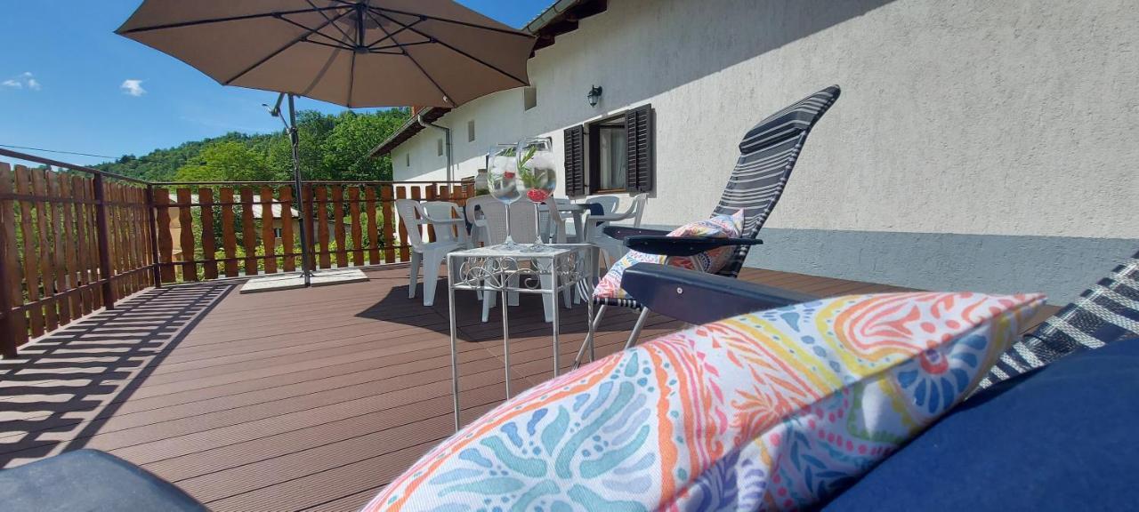 Apartma Pr' Ivani Miskorinovi Breginj Exterior foto